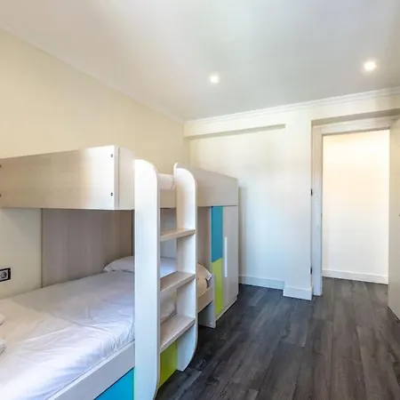 Akomodat En Moderno Y Luminoso Cerca De Aeropuerto Apartamento Derio